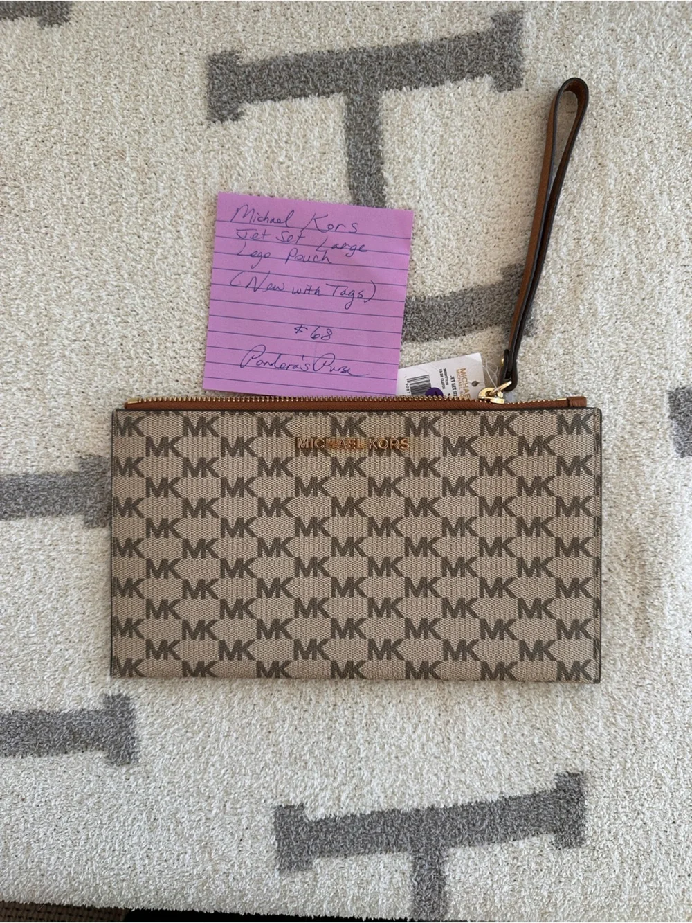 Michael Kors jet set pouch